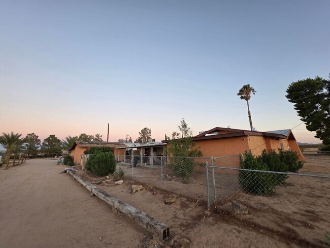 Building Photo - 23708 Gazana St
