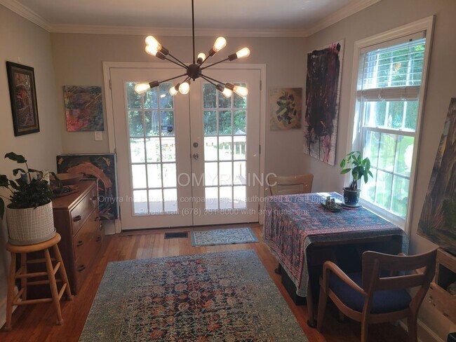 Building Photo - Beautiful 3 Bedroom House in Atlanta!