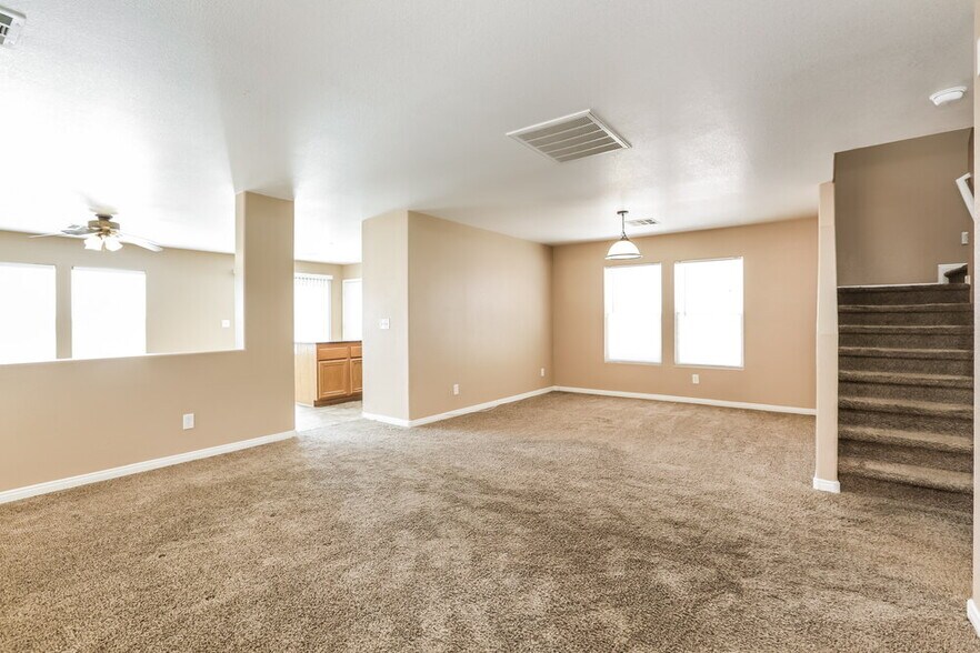 Building Photo - 5033 Diamond Ranch Ave