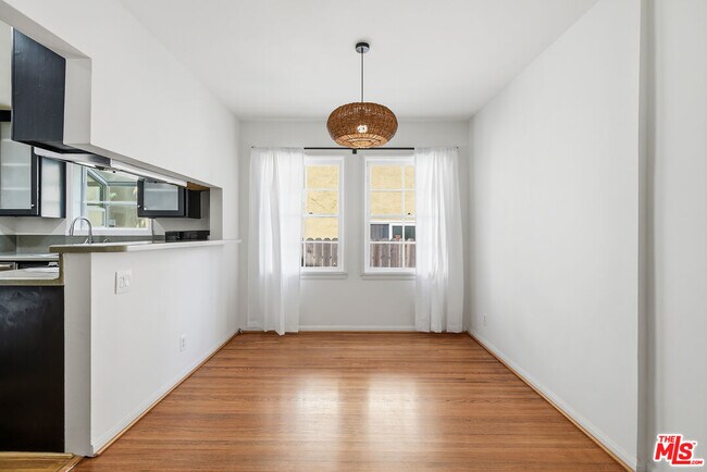 Building Photo - 11331 Cashmere St
