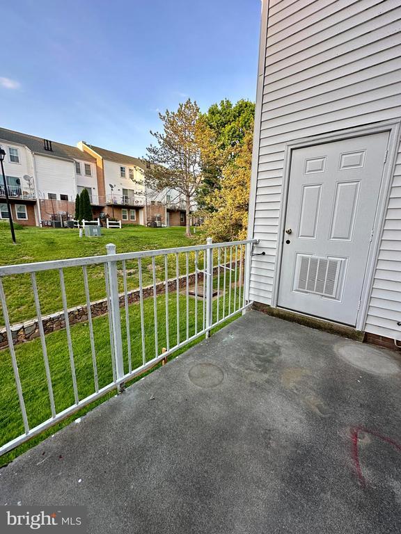 Building Photo - 14434 Cool Oak Ln