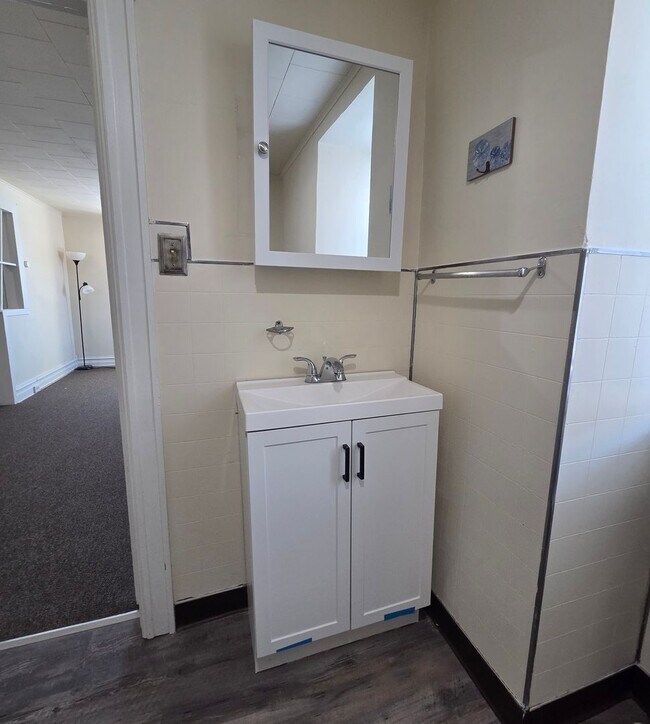 Building Photo - 19 S 12th St