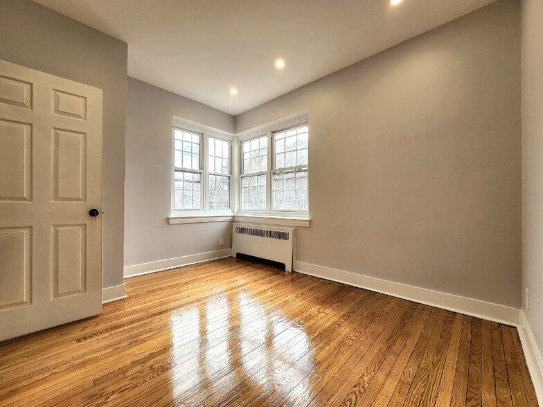 Building Photo - 1 Dewitt Rd