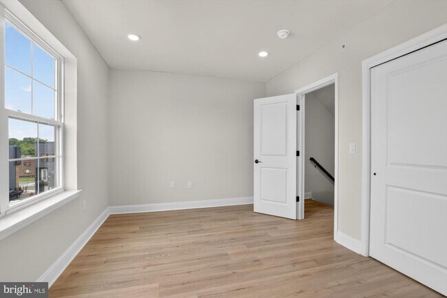Building Photo - 2715 MAYA Ln
