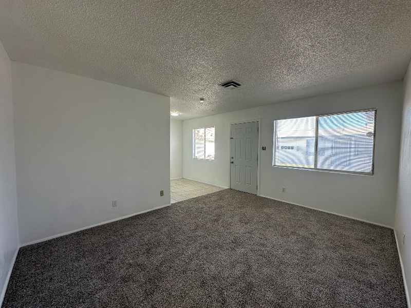 Building Photo - 2508 E Mesquite Ave