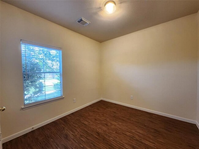 Building Photo - 21823 Grassy Hill Ln