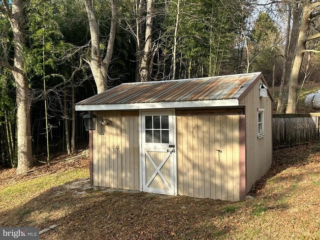 Building Photo - 136 Cedar Knoll Rd