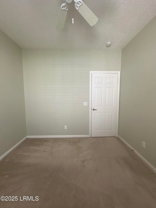 Building Photo - 1 Pomegranate Ln