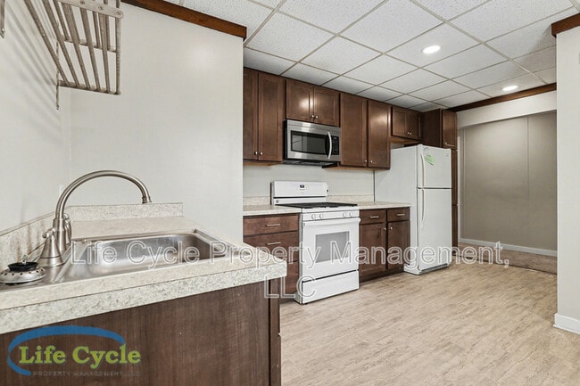 Building Photo - 18 Indiana Ave SW