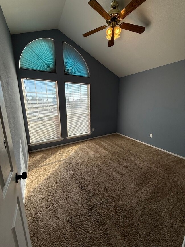 Building Photo - 4 Bedroom Home in Sonoma Ranch