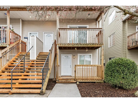 Building Photo - 13033 NE Prescott Dr