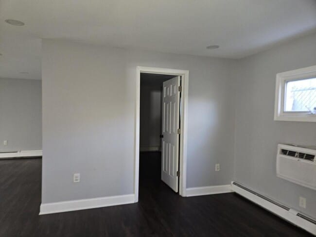 Building Photo - 414 Delaware Ave