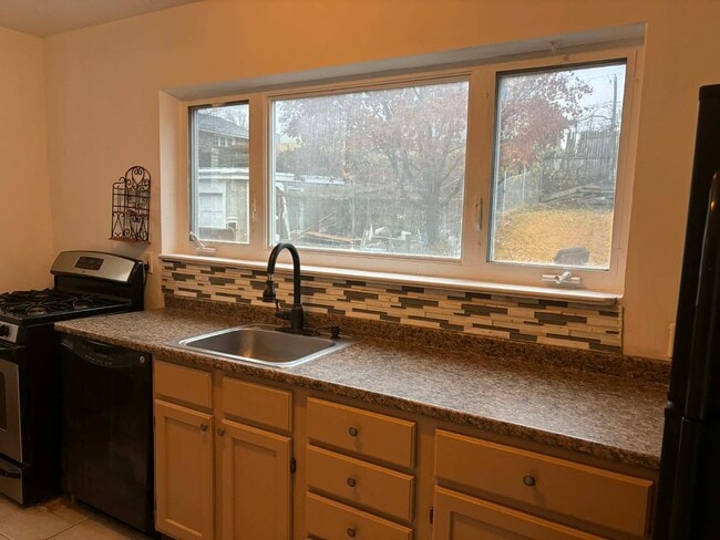 Building Photo - 7234 Hazel Ave