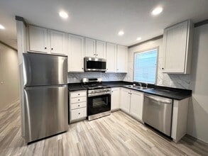 Building Photo - 3929 N Deadwood Dr