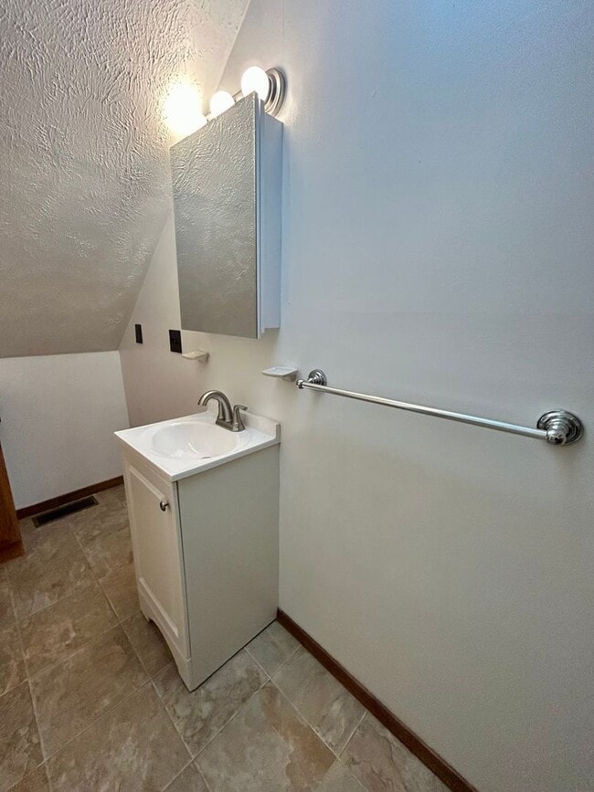 Building Photo - 175-177 Myrtle Ave