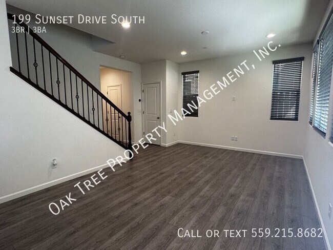 Building Photo - 199 Sunset Drive S