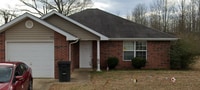 Building Photo - 1811 Forest Dr