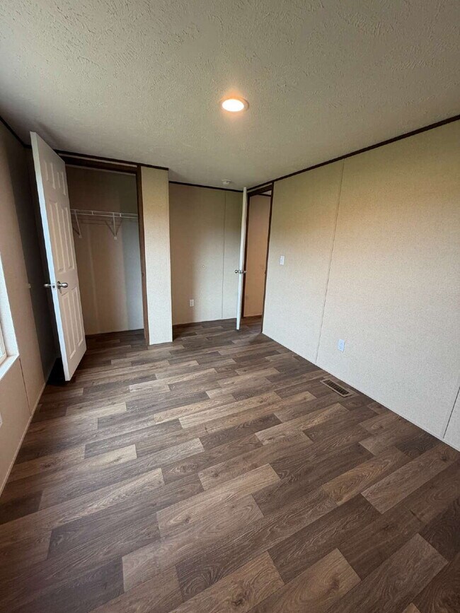 Building Photo - AVAILABLE TO RENT IN REHOBETH