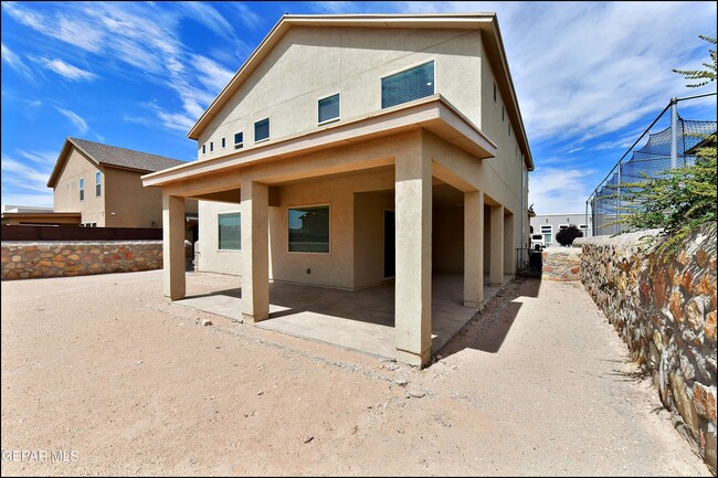 Building Photo - 2840 Tierra De Moyo Pl