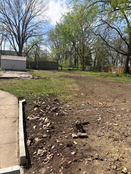 Building Photo - 7838 James A Reed Rd