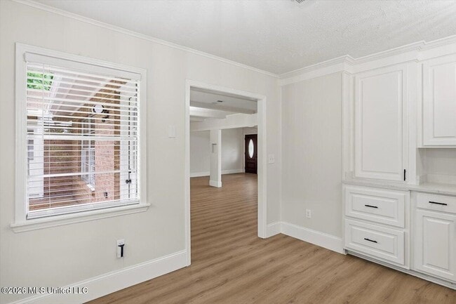 Building Photo - 3626 Wilcox Dr