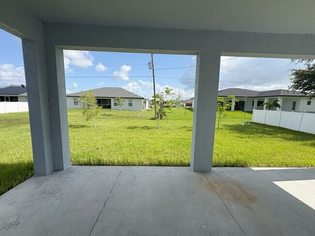 2709 NW 5th St 2709 NW 5th St - 2709 Nw 5th St Cape Coral Fl Building Photo 