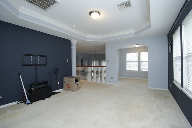 Building Photo - 16706 Mallory Bridge Dr