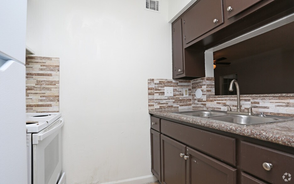 Interior Photo - Santa Monica