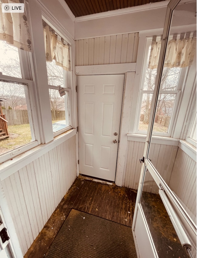 Building Photo - 2 Bed 1 Bath- Pittsburgh Pa