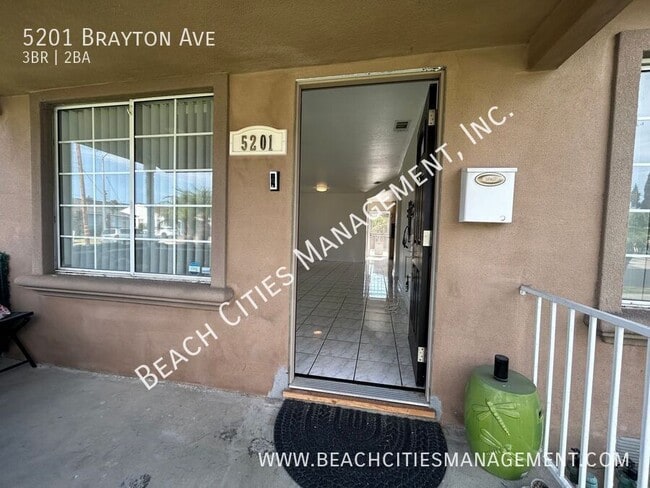 Building Photo - 5201 Brayton Ave