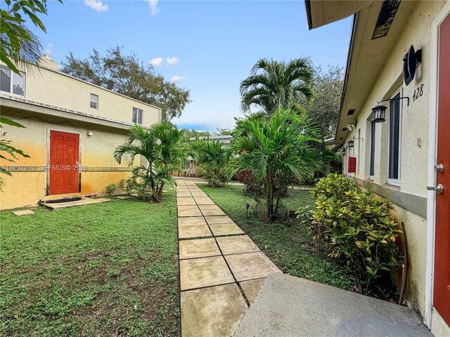 Building Photo - 426 NE 77th St