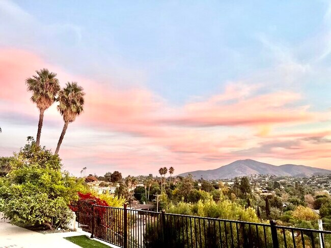 Building Photo - 9941 Mozelle Ln