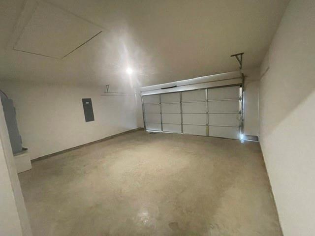 Building Photo - 413 E Hull St