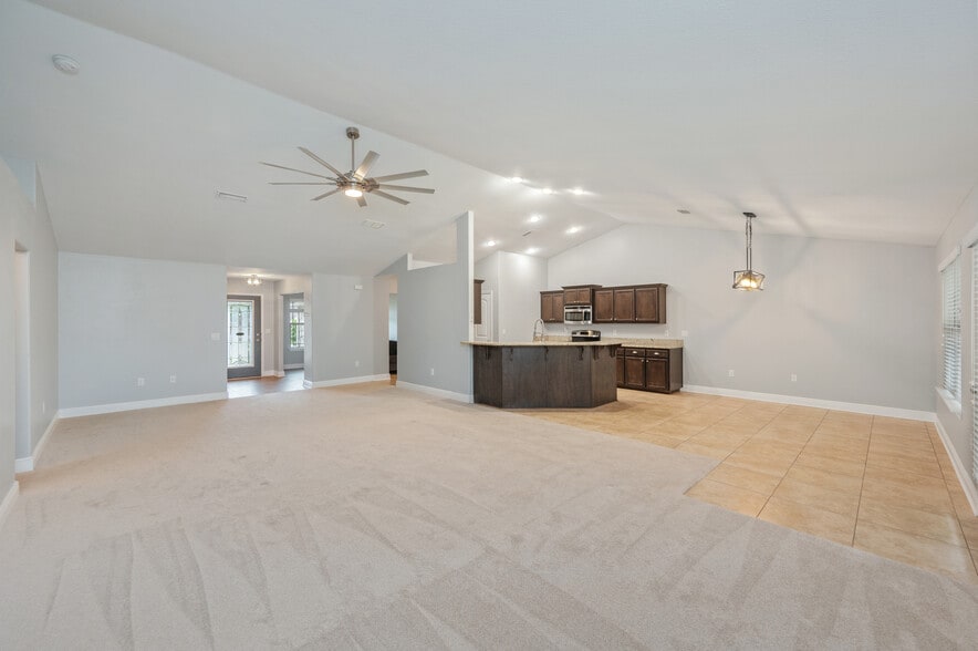 Building Photo - 147 Strike Eagle Dr