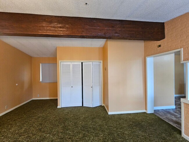 Building Photo - 303KENT