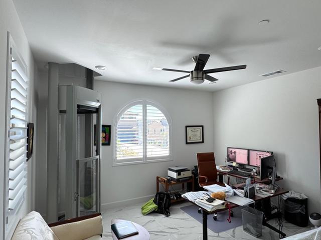 Building Photo - 911 Lindbergh Dr