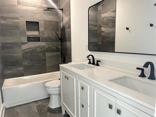 Building Photo - 523 Harris St