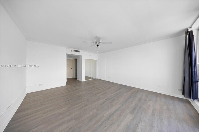 Building Photo - 700 Biltmore Way