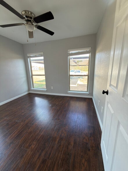 Building Photo - 3011 FM2280