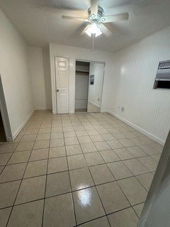 Building Photo - 2005-2011 Bayshore Rd