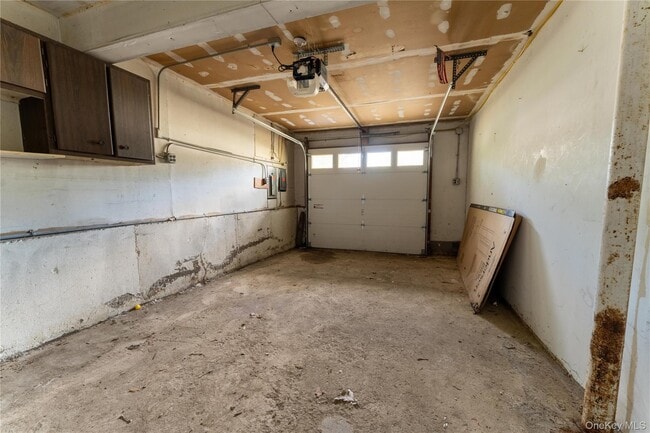 Building Photo - 10 Congress Dr