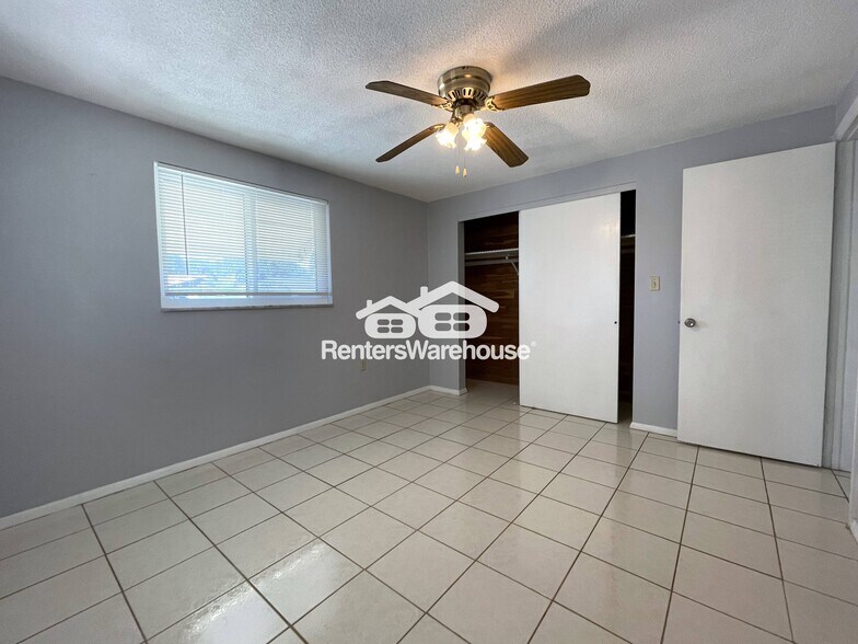 Building Photo - 3137 Coldwell Dr