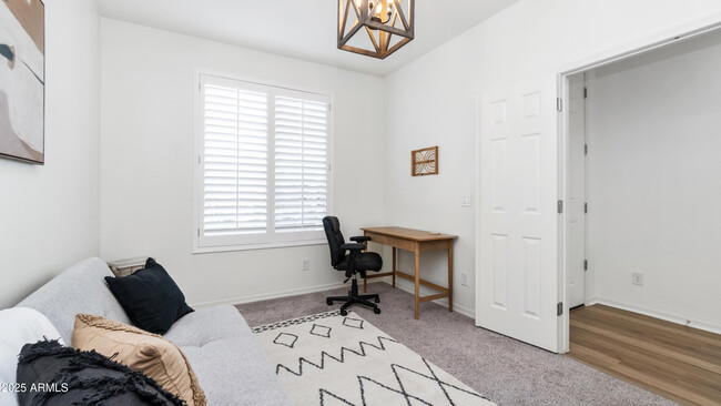 Building Photo - 17508 W Smt Dr