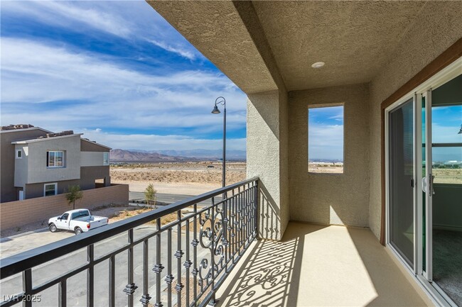 Building Photo - 2502 Vittora Pointe St