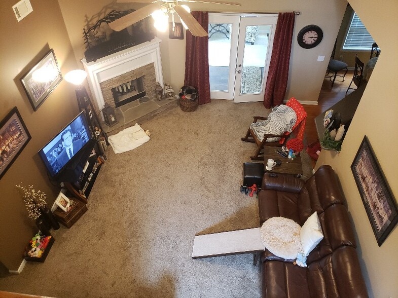 Spacious Living Room - 961 Wisteria View Ct