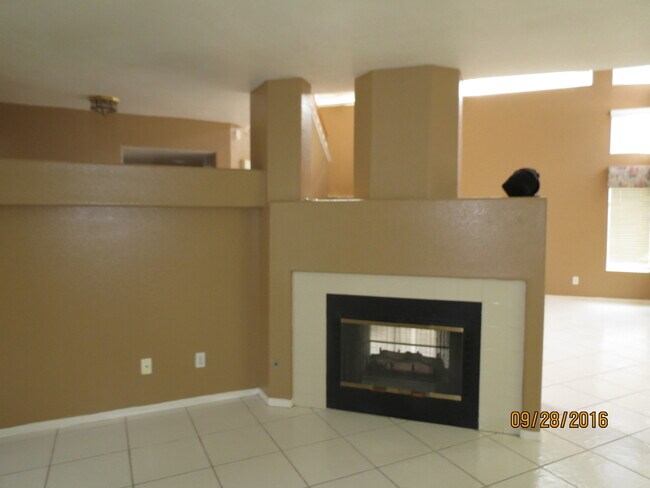 Building Photo - Beautiful Oasis-High Ceiling- Tile and Car...