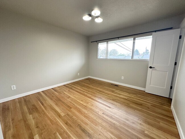 Building Photo - ½ Month Free! Beautifully Updated 3-Bedroom Ranch, Exceptional Amenities, Fenced Backyard, and 2-...