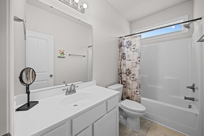 Building Photo - 243 Shallowbag Bay Ln