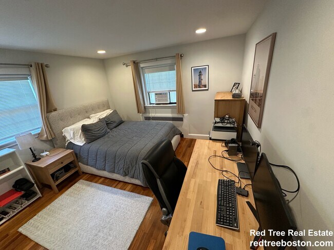 Building Photo - 67 Wyman St