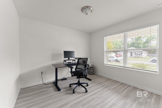 Building Photo - 15807 Laurelbrooke Lp